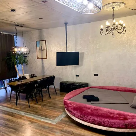 Panoramic Plaza Apartments Odesa Room photo