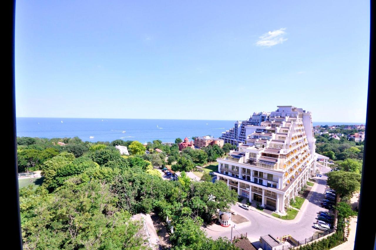 Panoramic Plaza Apartment
